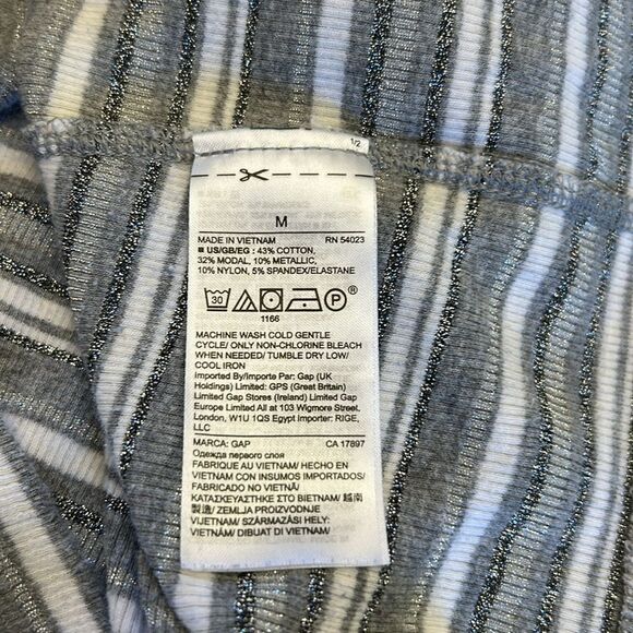 Gap gray white sparkle striped long sleeve feather tee Size M EUC - Picture 8 of 8